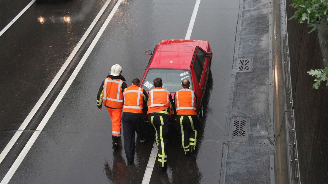 Auto met (water)pech