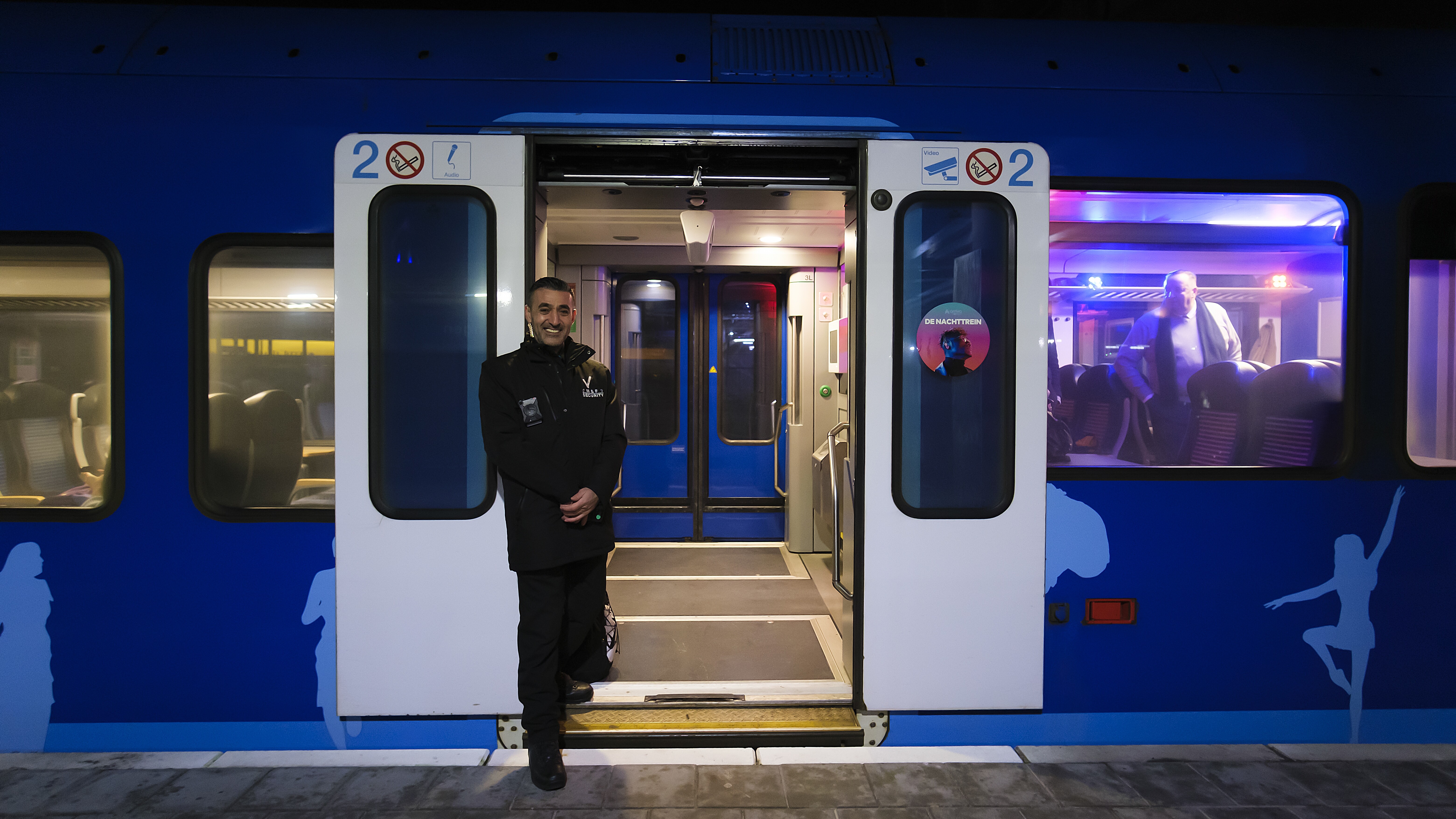 Nachttrein Arriva Naar Schiphol (met Stop In Assen) Rijdt Ook Volgend ...