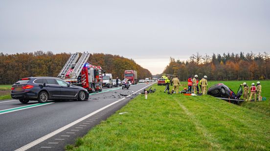 Vrouw gewond bij autobotsing op N34.