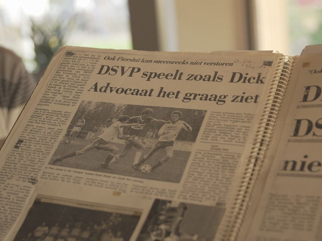 Een krantenartikel uit de tijd van Dick Advocaat bij DSVP (Bron: Omroep West)