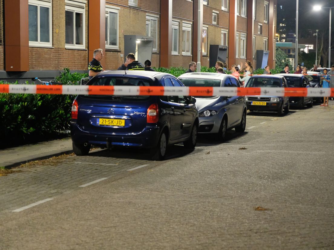 Steekpartij bij een woning in de Grondelstraat in Hoogvliet (Bron: MediaTV)