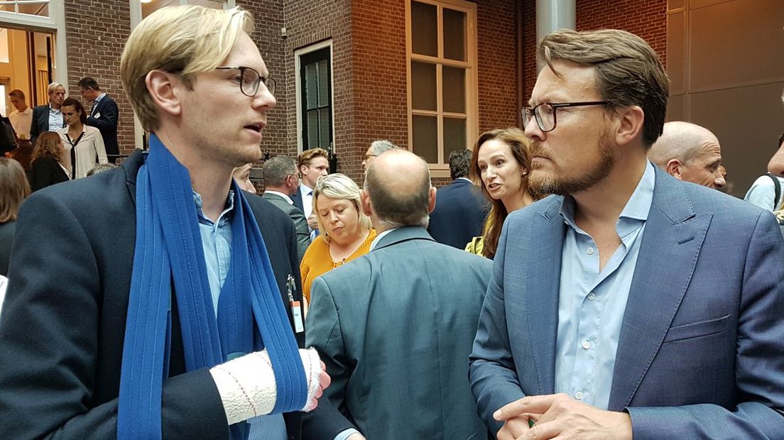 VVD-raadslid Chris van der Helm en Constantijn van Oranje.