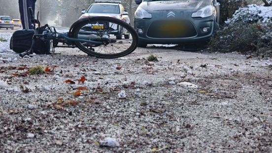 Woning dicht • auto glijdt weg