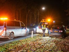 Botsing met drie auto's op N371 bij Assen; een gewonde naar ziekenhuis