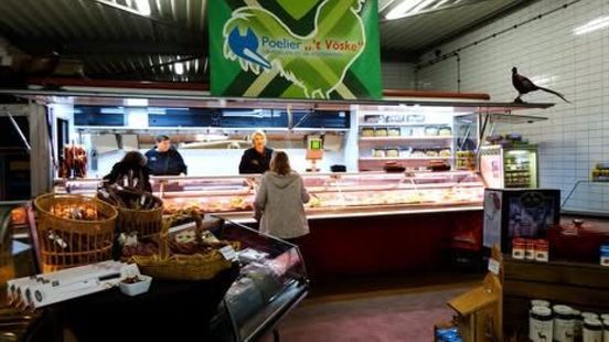 Lochemse poelier opent noodwinkel na brand: 'We moeten wel door'