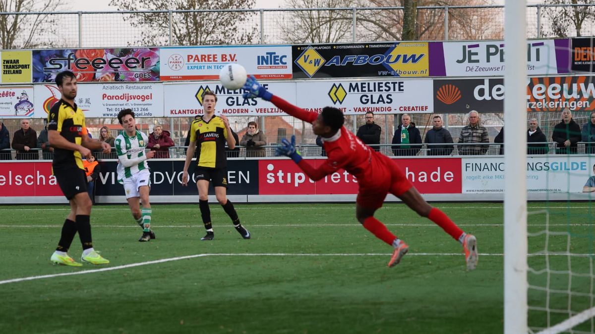 Kloetinge knalt in beide helften uit startblokken, maar wint niet