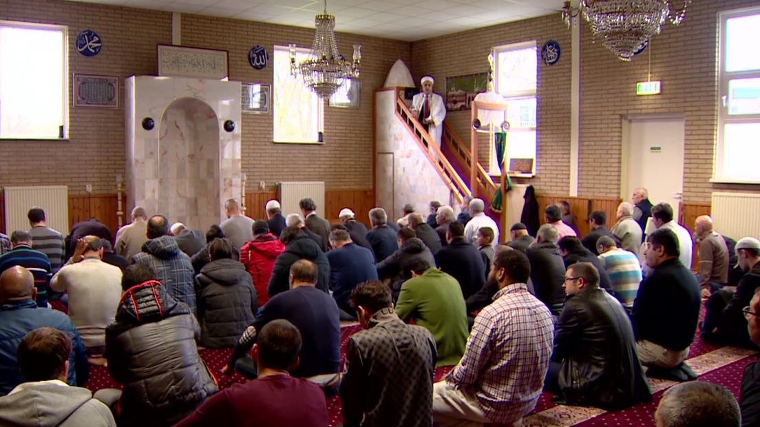 De Yildrim Beyazit-moskee in Emmen (Rechten: RTV Drenthe)