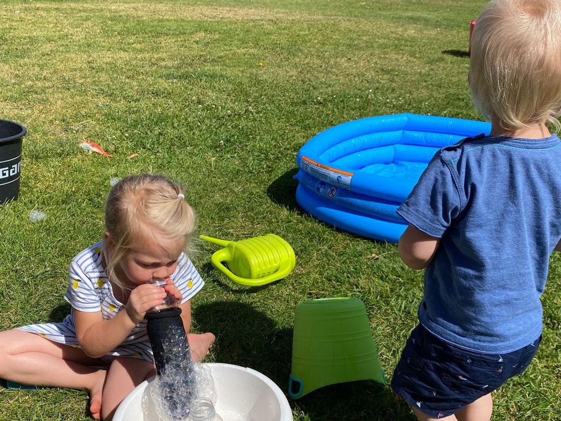 Volop vermaak en lekker weer bij de afsluitende American Picknick van de Limonadebrigade