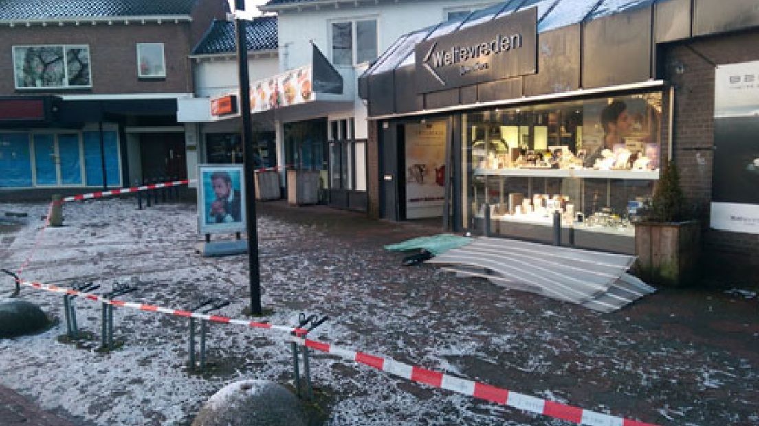 Auto ramkraak Eerbeek gevonden met 2 lekke banden