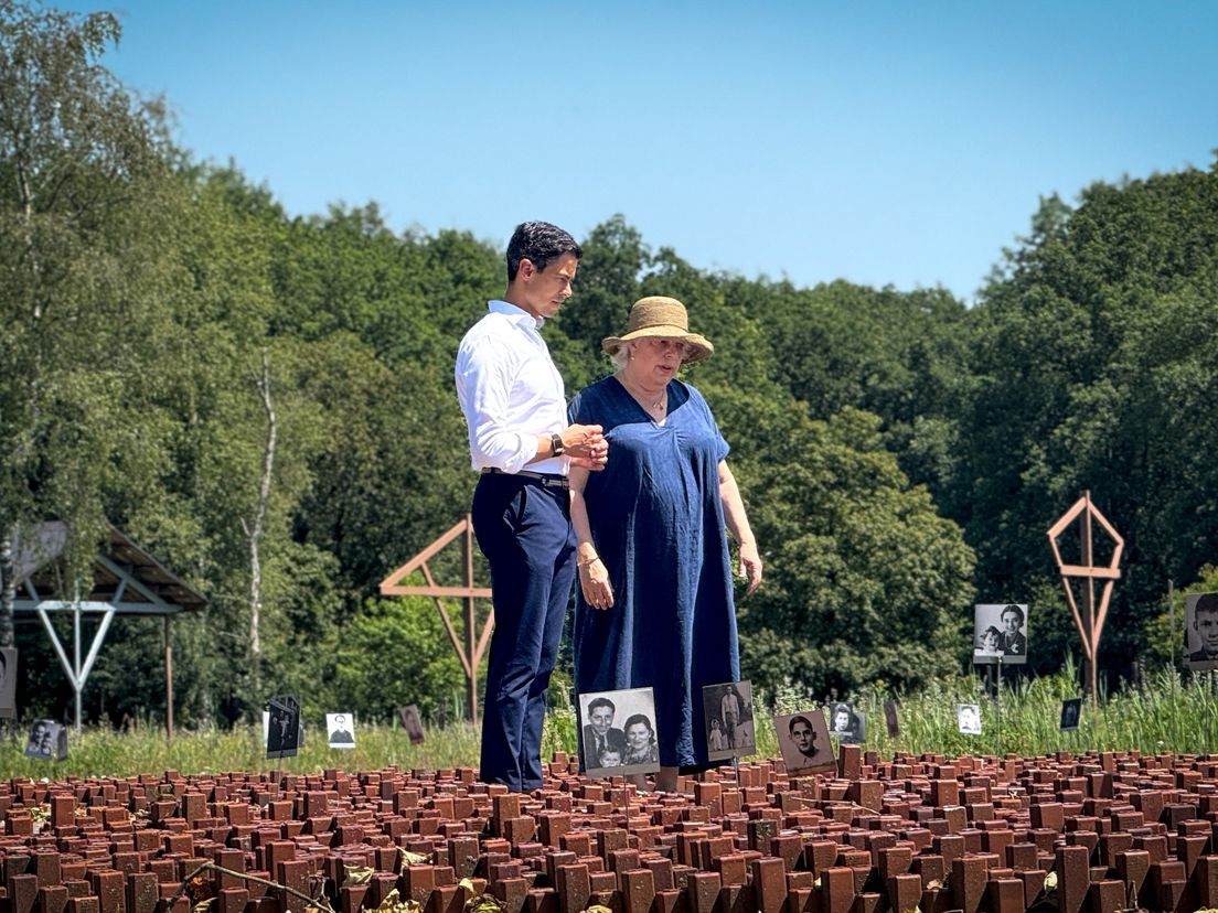 Rob Jetten overspoeld met reacties na excuses aan Molukkers: 'Extra bijzonder om nu deze rondleiding te krijgen'