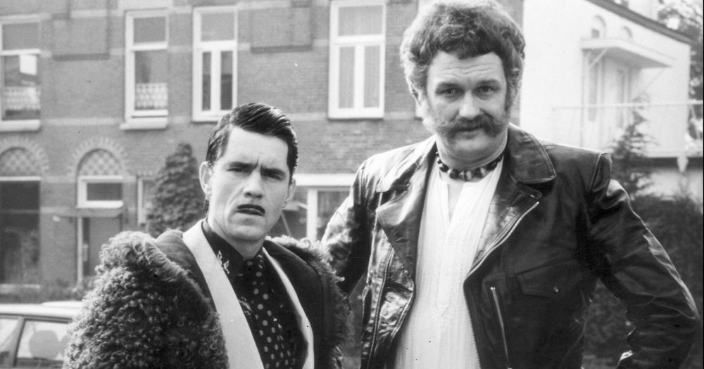 Viezemansteeg of Jacobse en Van Eslaan van tafel, nabestaanden zien het