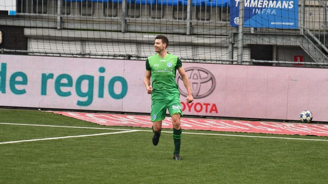 Van de Pavert maakt 1-2 vlak voor rust.