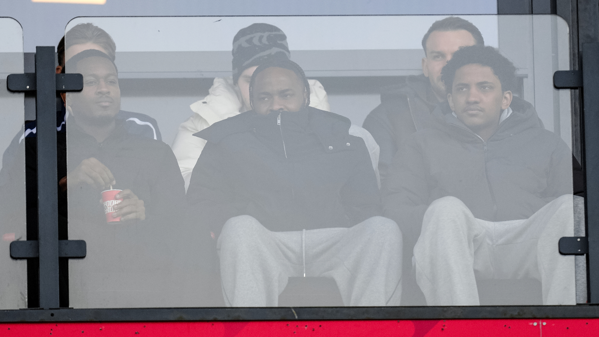 Raheem Sterling is toeschouwer bij Feyenoord-Go Ahead