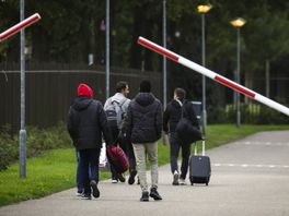 Vluchtelingen halsoverkop naar Kijkduin, Ter Apel zit vol