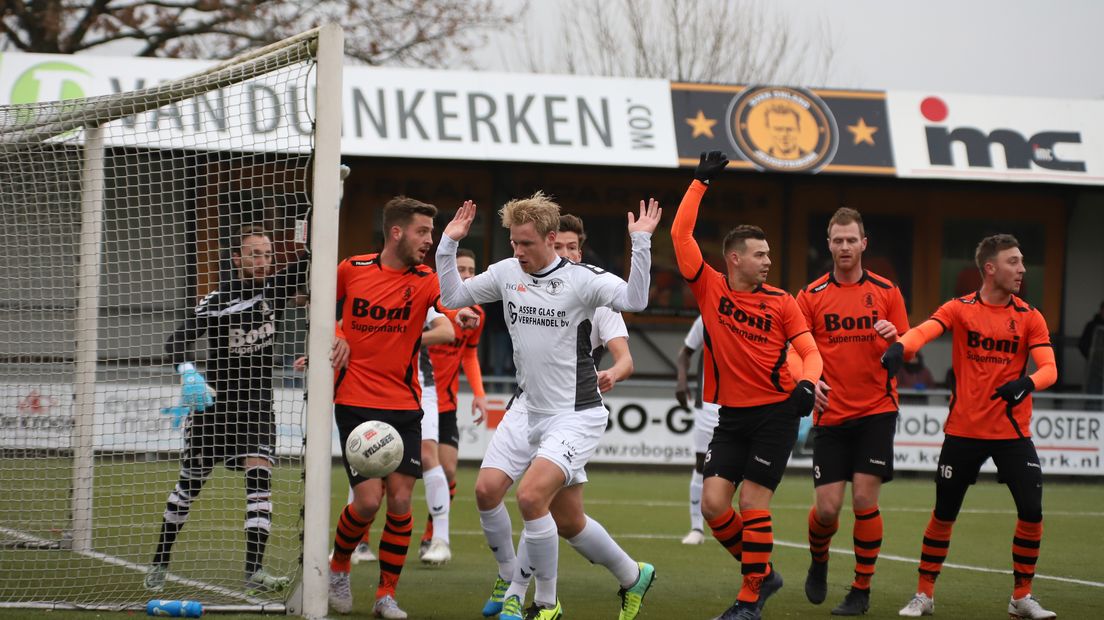 Marco van der Heide weet niet te scoren (Rechten: Bennie Boer)