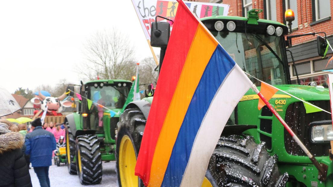 De vlag van carnavalsvereniging Oldeclooster uit Kloosterburen