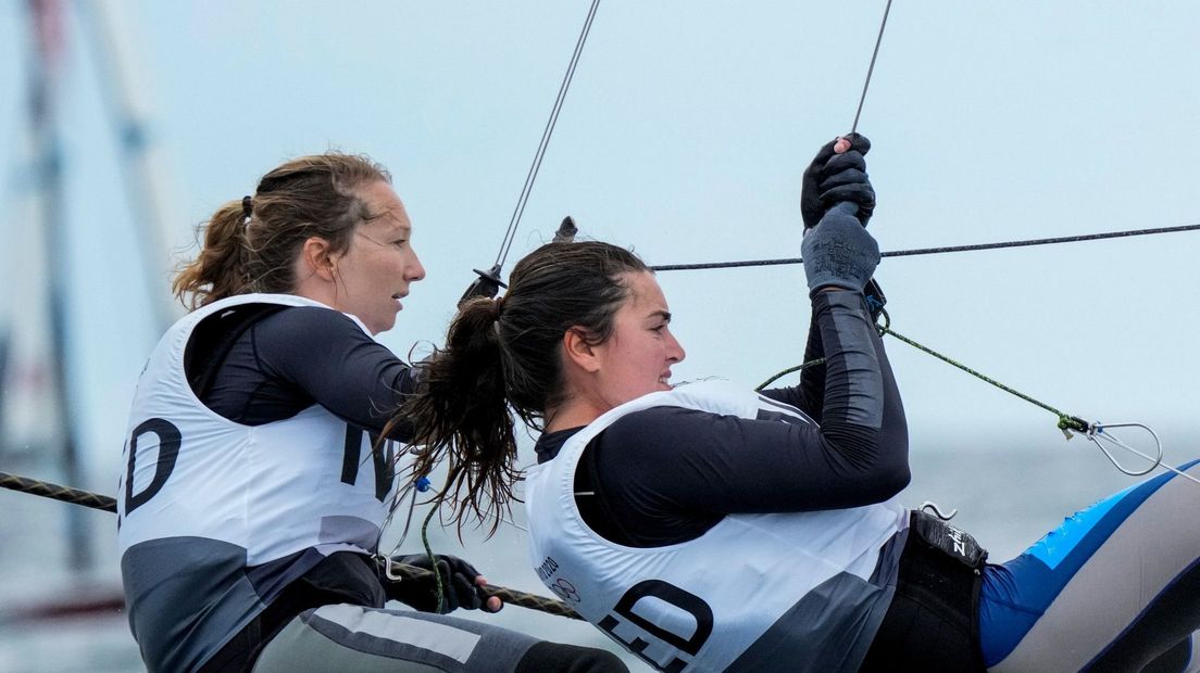 Annemiek Bekkering en Annette Duetz tijdens de Olympische Spelen