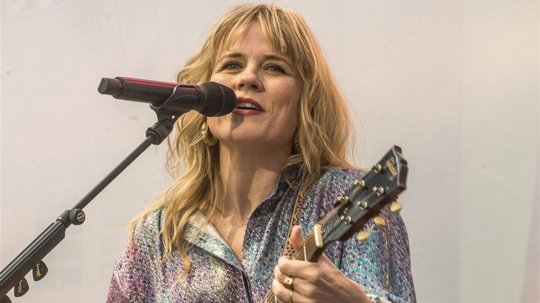Ilse DeLange