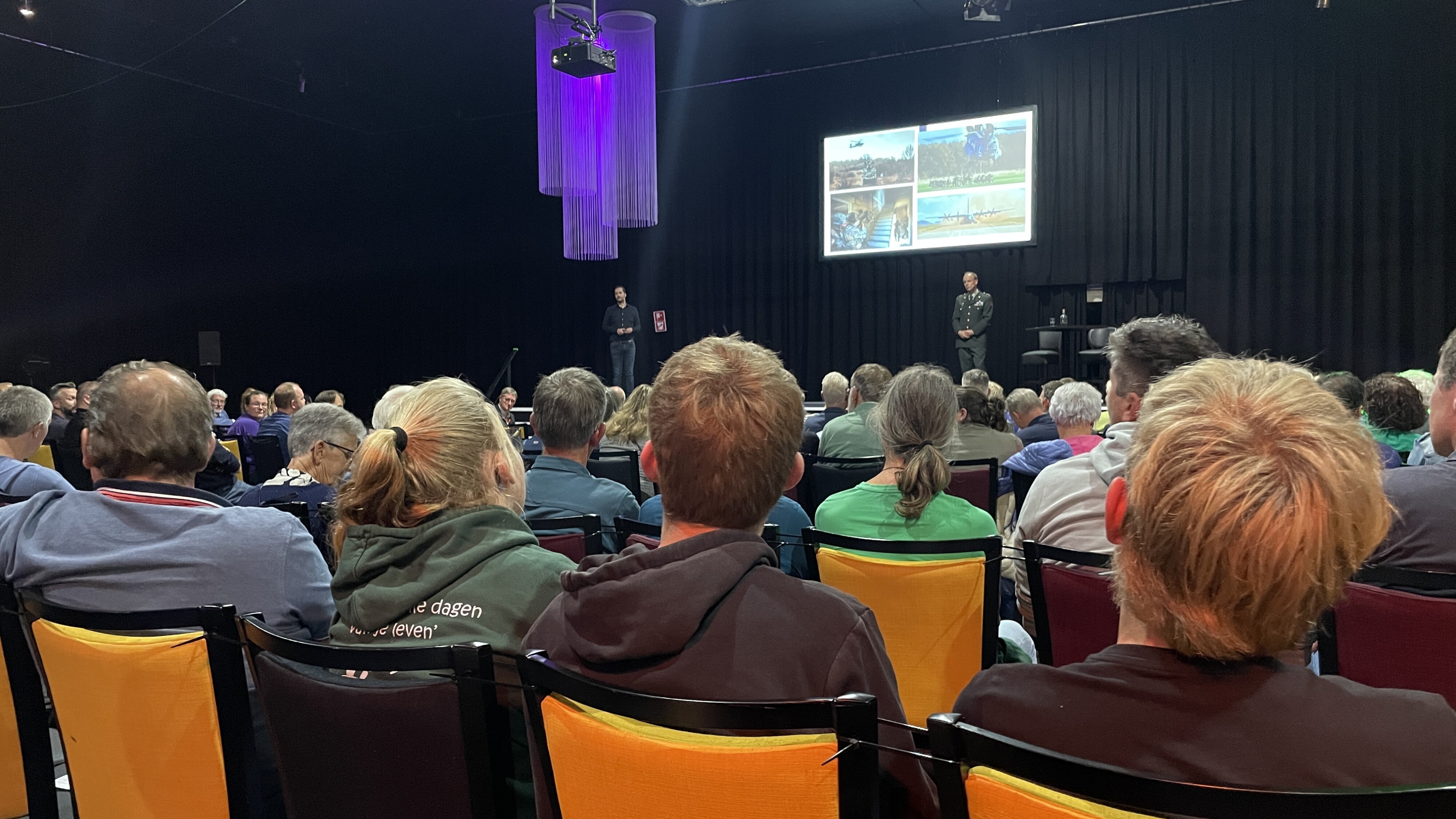 Vijfhonderd Drenten Nog Vol Met Vragen Na Informatieavond Defensie ...