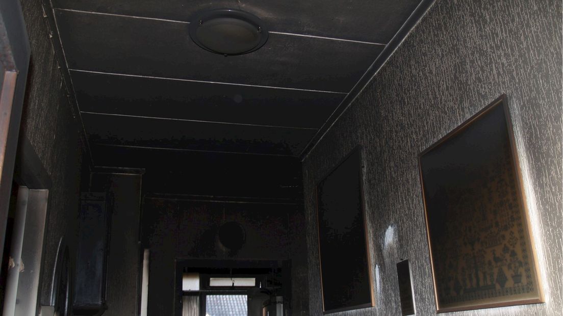 Schade na brand in badkamer woning Diepenheim