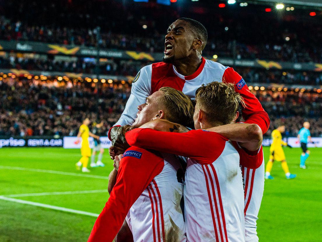 Feyenoord viert de zege tegen FC Porto (Bron: VK Sportphoto - Yannick Verhoeven)