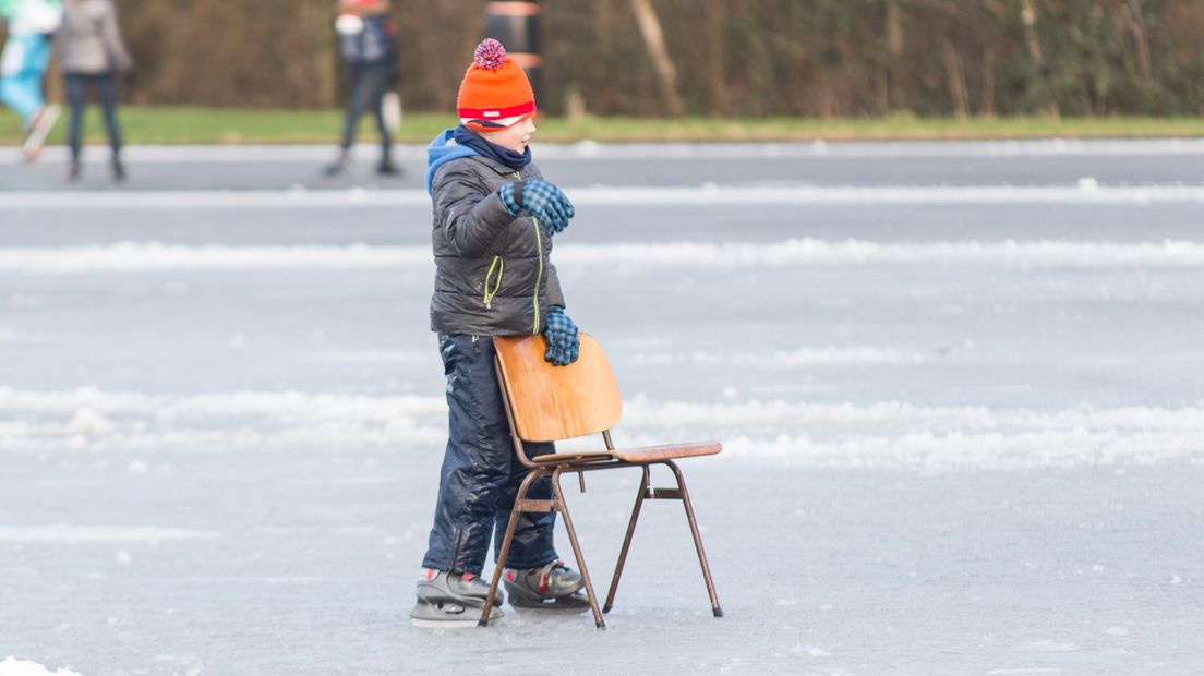 Schaatsen op de Combibaan in Hengelo