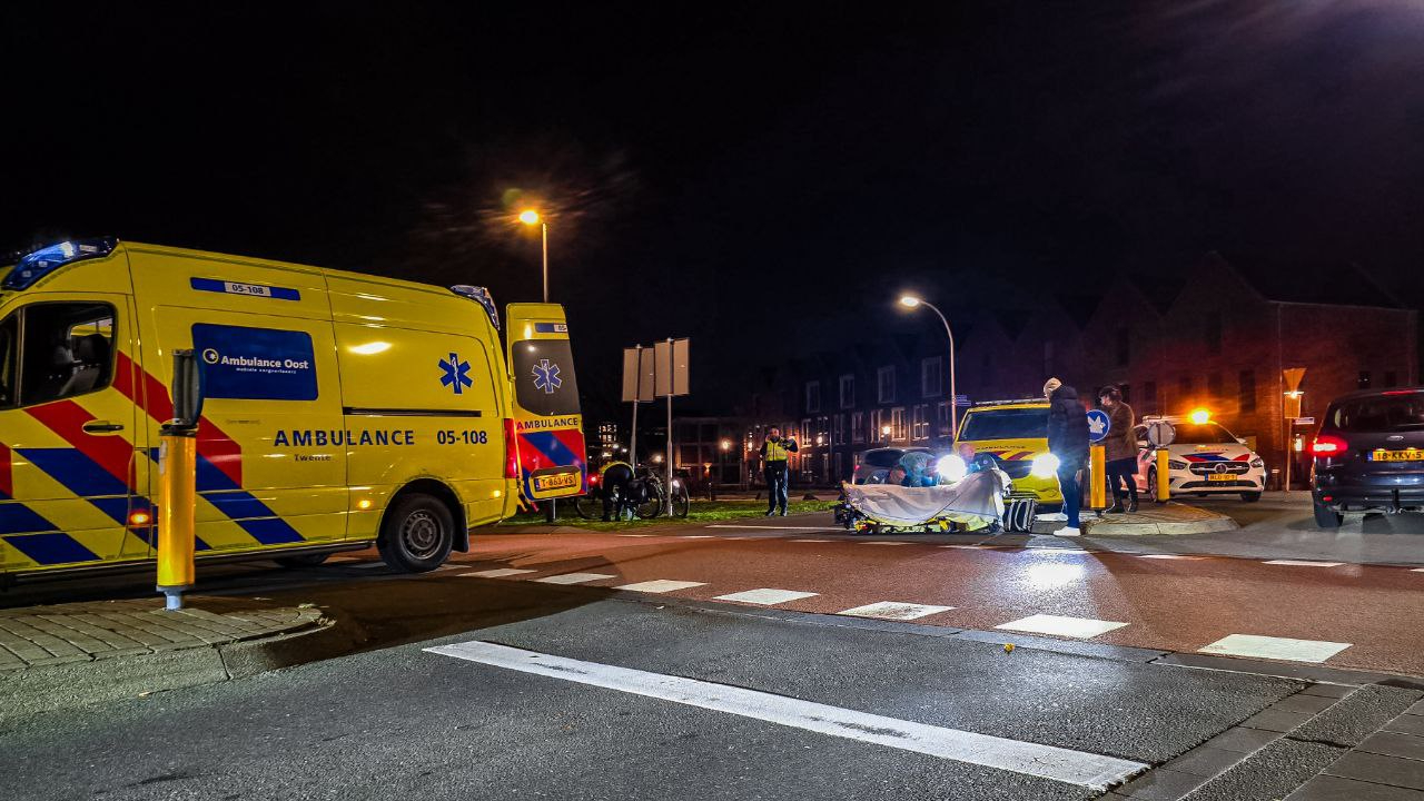 Fietser gewond bij aanrijding in Hengelo.