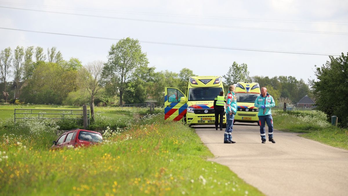 Automobilist overleden na ongeluk bij Rinsumageest