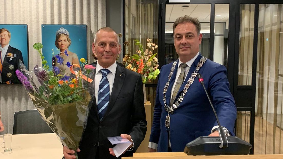 Frank de Wit (links) en burgemeester Gerolf Bouwmeester