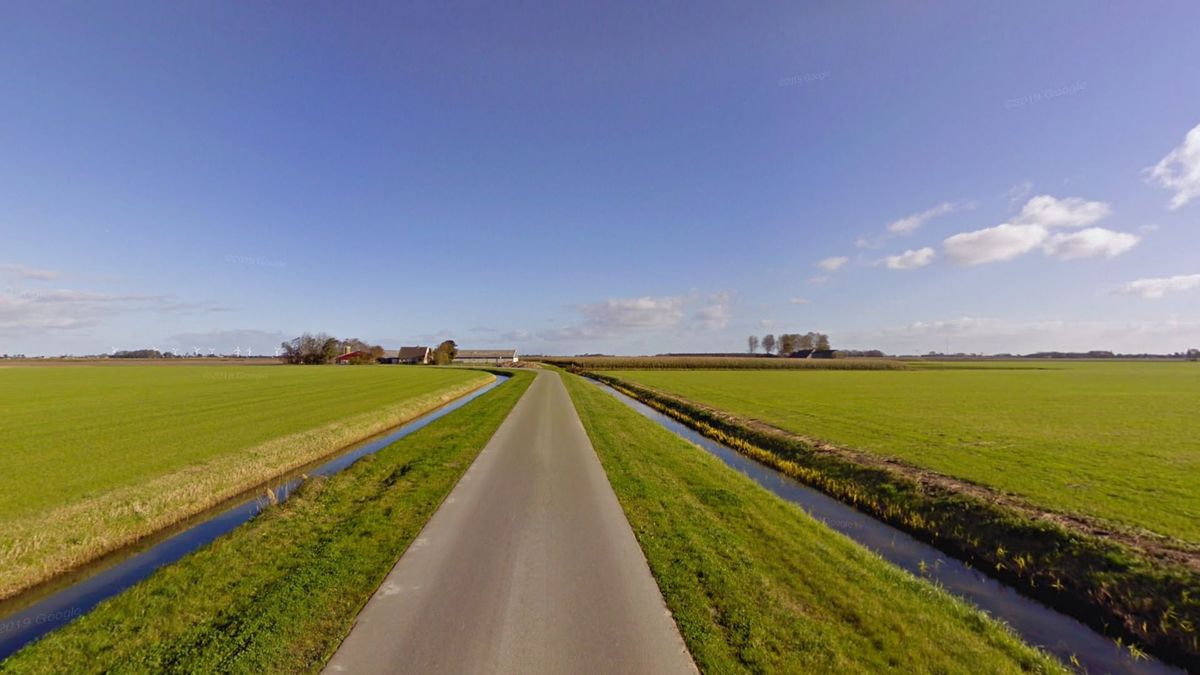 Vrouw die hielp bij ongeluk in Tzummarum na oproep gevonden: 