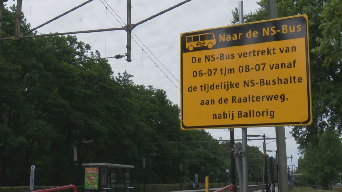 Bewegwijzering naar bushalte in Wijhe