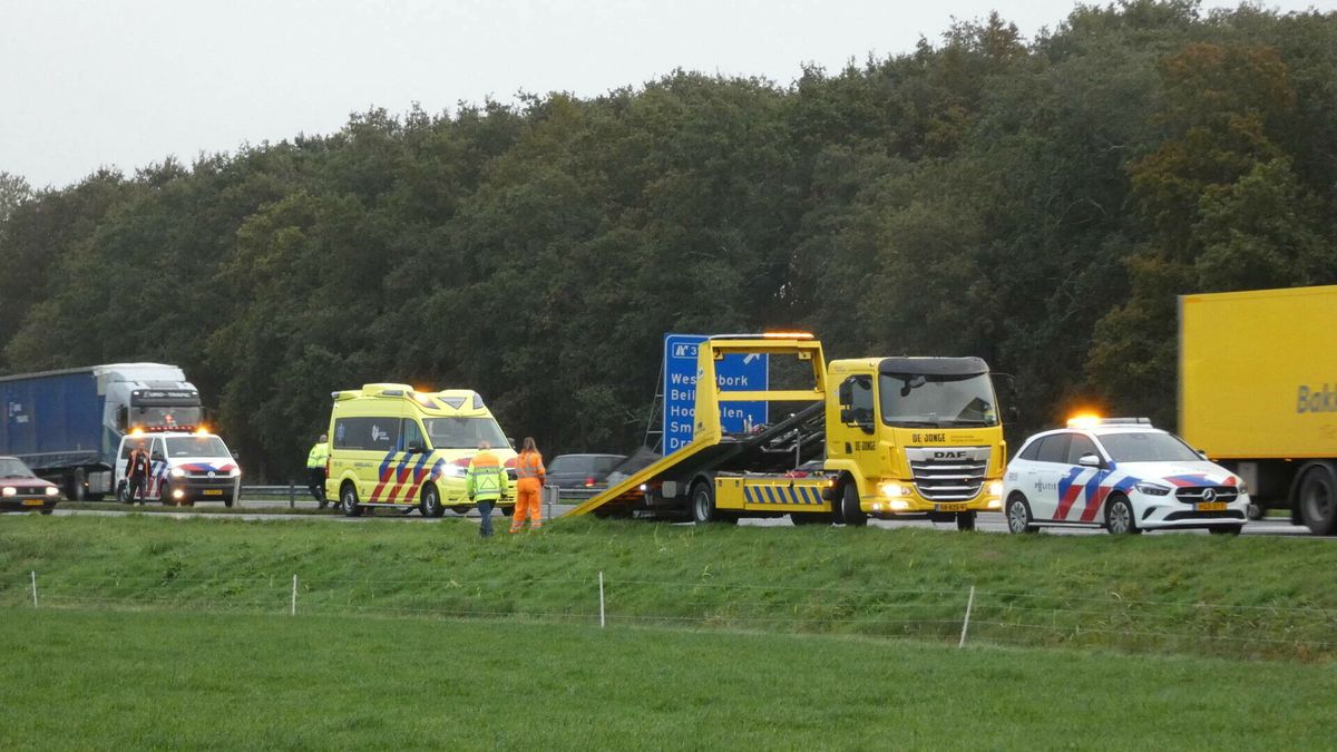 Motorrijder ten val op A28 bij Beilen
