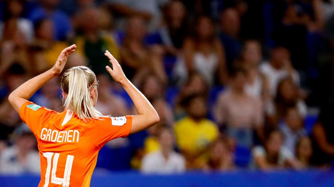 Jackie Groenen van Nederland tijdens de halve finale tegen Zweden.