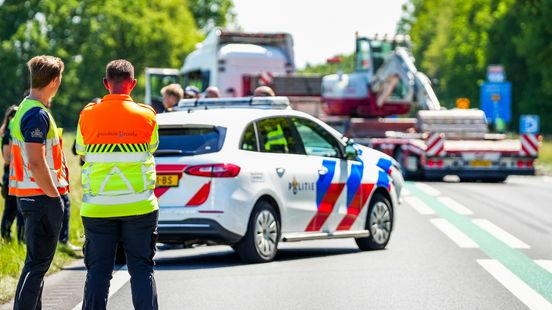 Twee inzittenden van auto omgekomen bij ongeluk op N34. Twee inzittenden van auto omgekomen bij ongeluk op N34.