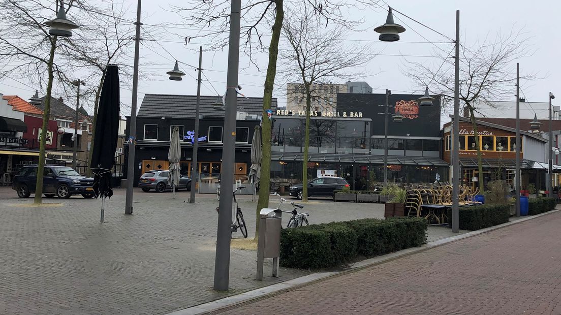 Leeg Museumplein in Ede.