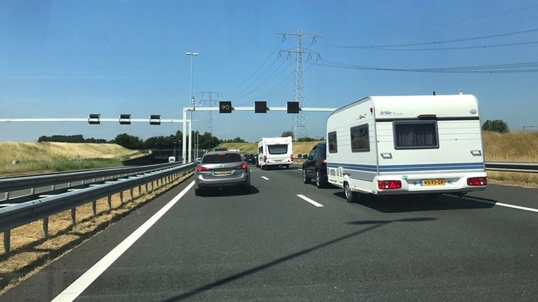 File voor de Vlaketunnel door vakantiedrukte