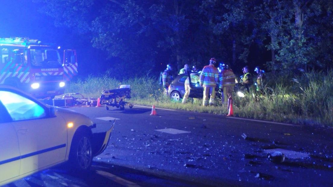 Zwaargewonde bij frontale botsing Hardenberg