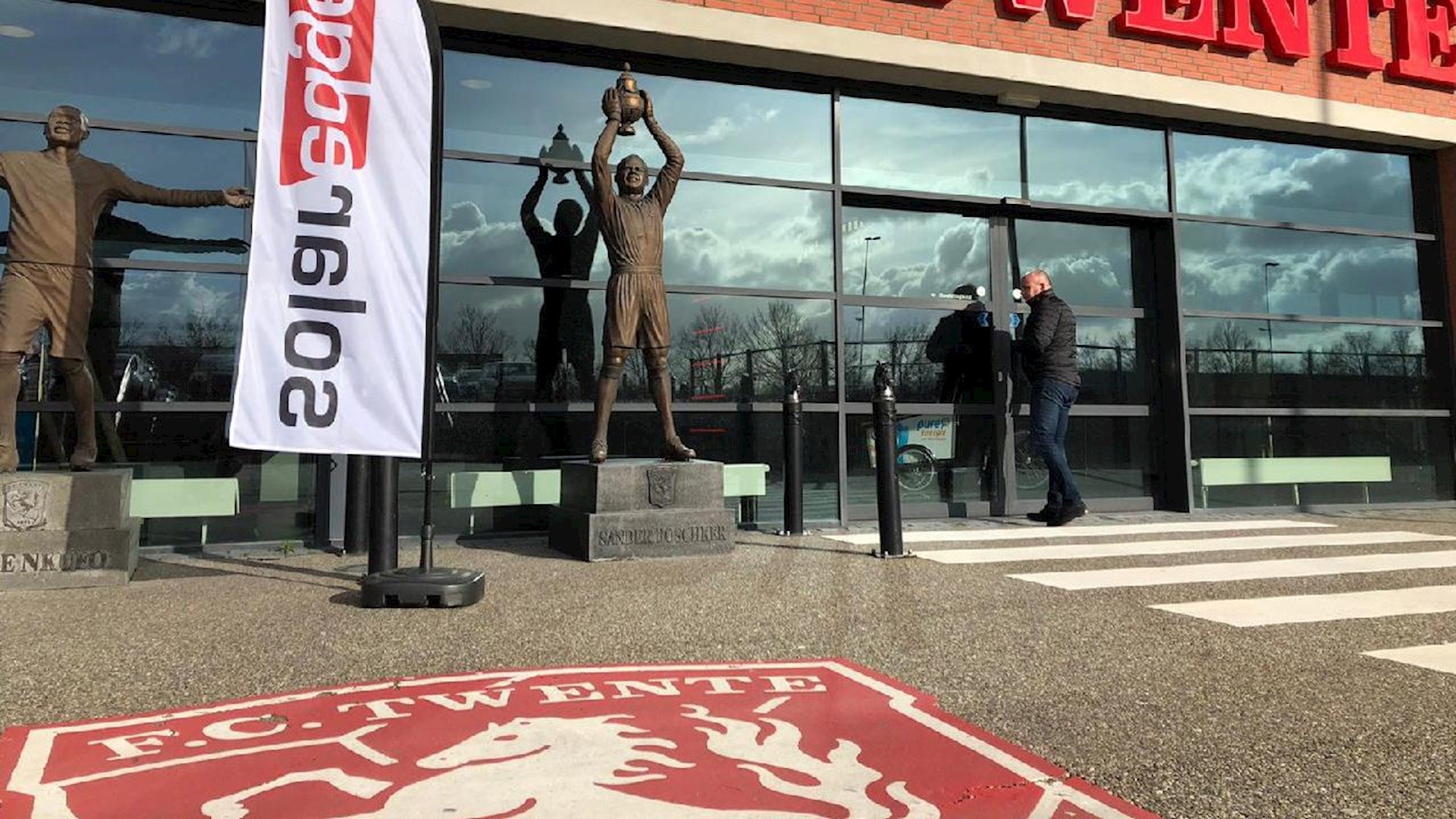 bfadf56b-79c1-399b-9d16-5cae9fe5c520.jpg?width=1104&height=620&aspect_ratio=1104:620&cb=db721eee5b2332189a75881fabb9ffd4