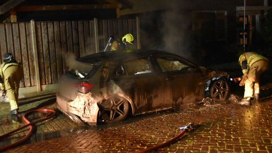Opnieuw brandt een auto uit in Zaltommel