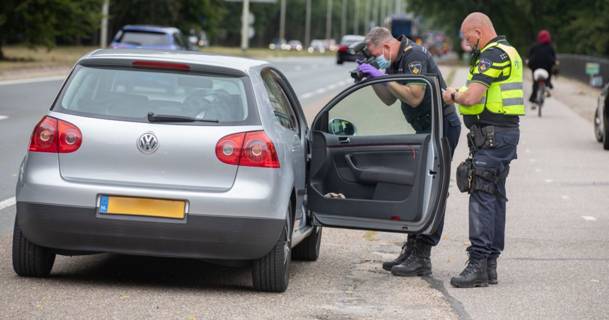 Mannen en jongen bedreigen omstanders in Bilthoven met vuurwapen