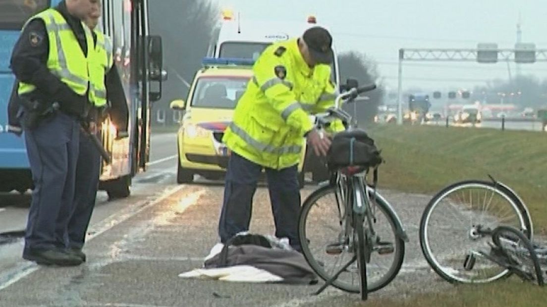 Fietser aangereden door bus in Zwolle