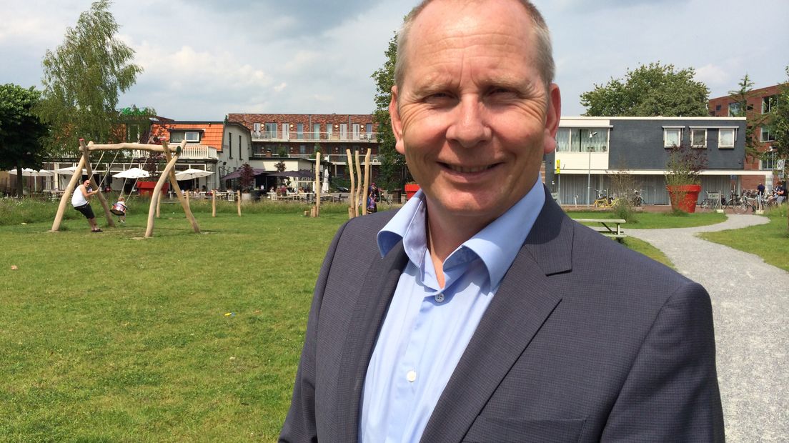 Landelijk projectleider RetailDeals Erik Struijlaart: het is in Drenthe niet vijf maar één voor twaalf.  (Rechten: Serge Vinkenvleugel/RTV Drenthe)