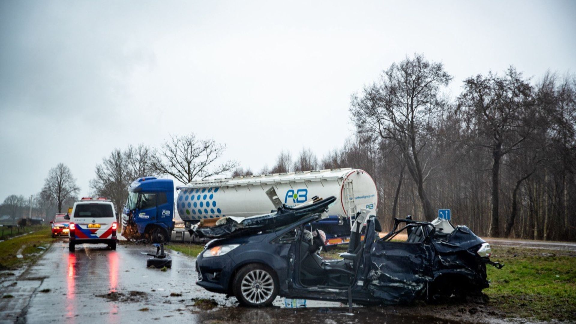 N35 Bij Heino In Beide Richtingen Dicht Door Ongeluk, Ravage Is Groot ...