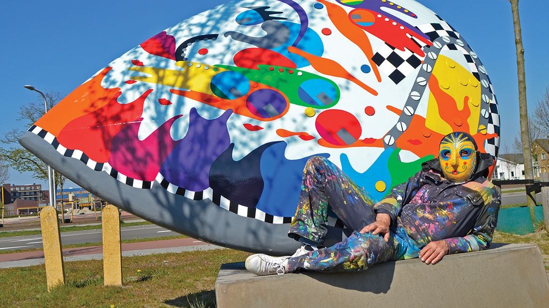 Het TT-kunstwerk op het Abel Tasmanplein in Assen is ontvoerd (Rechten: Toyism Studio)