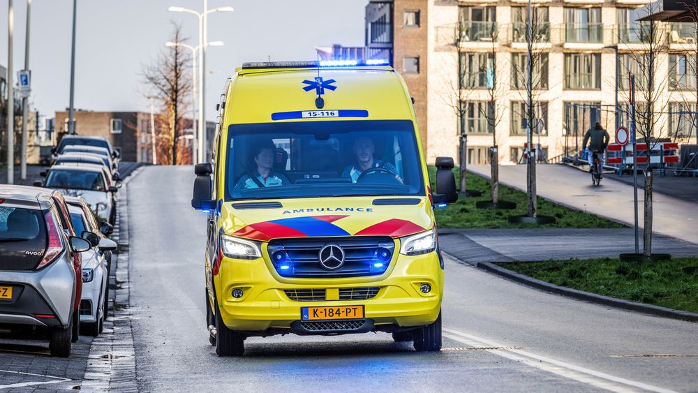 Gewonde bij steekpartij, dader voortvluchtig - Omroep West