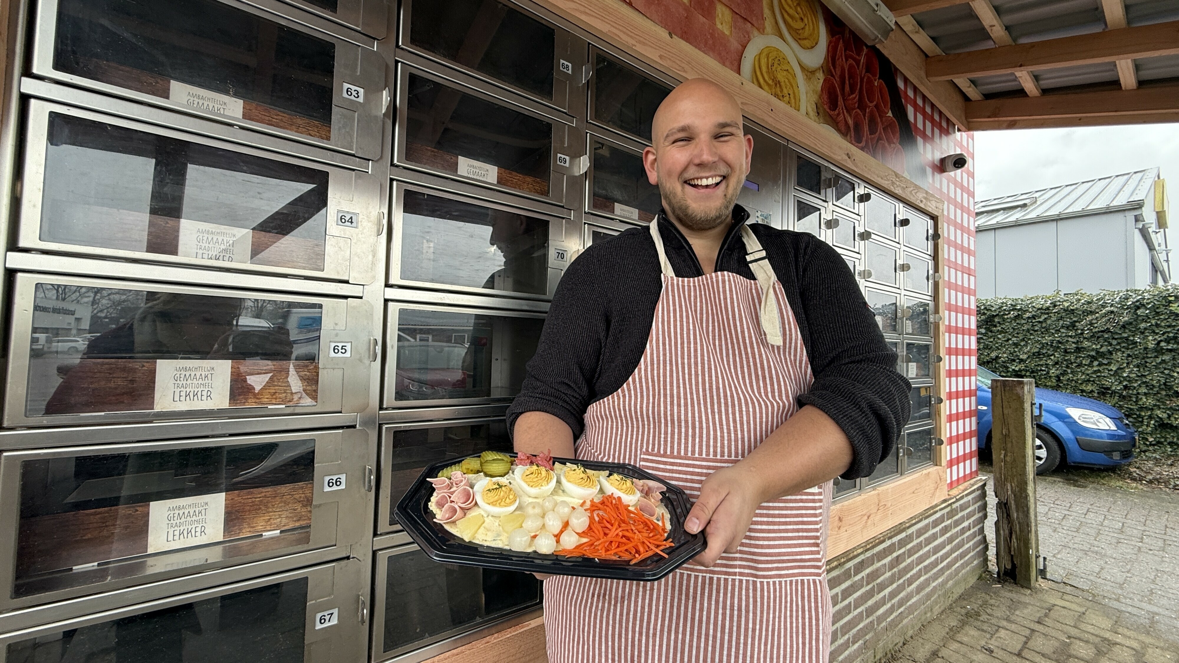 Joereck (26) kraakt huzarensaladerecept en opent trekmuur in Coevorden