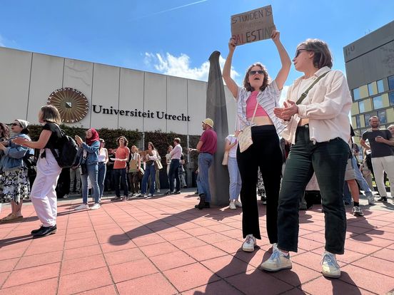 Studenten en medewerkers lopen collegezalen uit bij 'national walk-out'