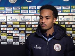 Young kroop in de eerste minuut door het oog van de naald