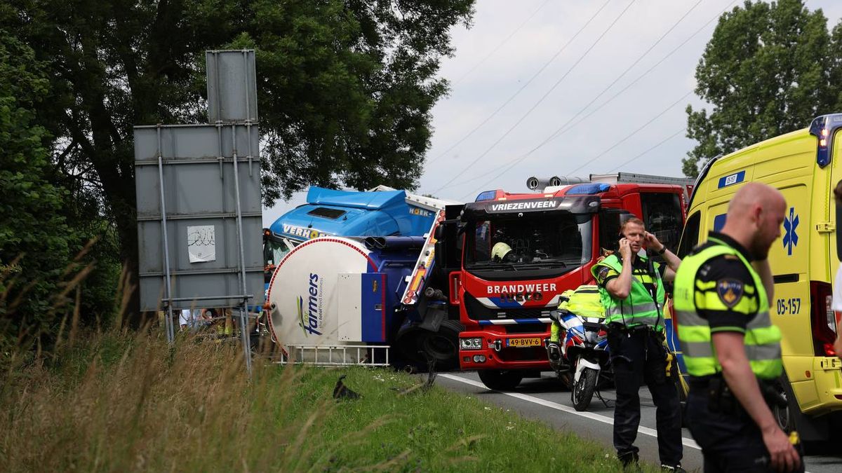 Ernstig ongeval op N36: meerdere vrachtwagens betrokken