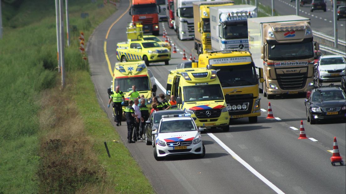 File op de A1 bij Deventer in de richting van Hengelo door mogelijke onwelwording